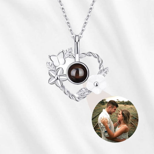 necklace with photo projection